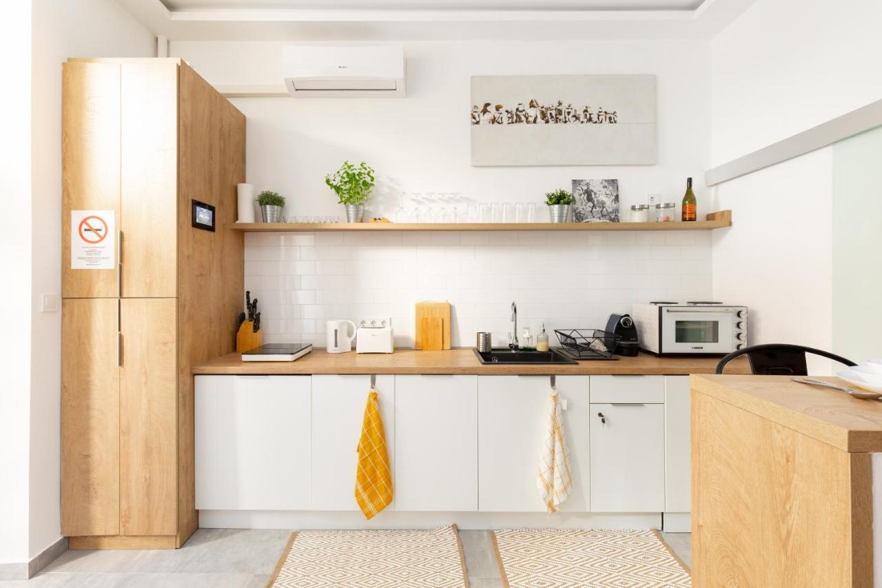 Stylish And Smart Apartment In The Center Budapest Exterior photo